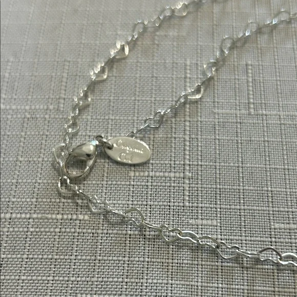 Origami Owl Elegant Silver Heart Chain Necklace - Picture 3 of 3